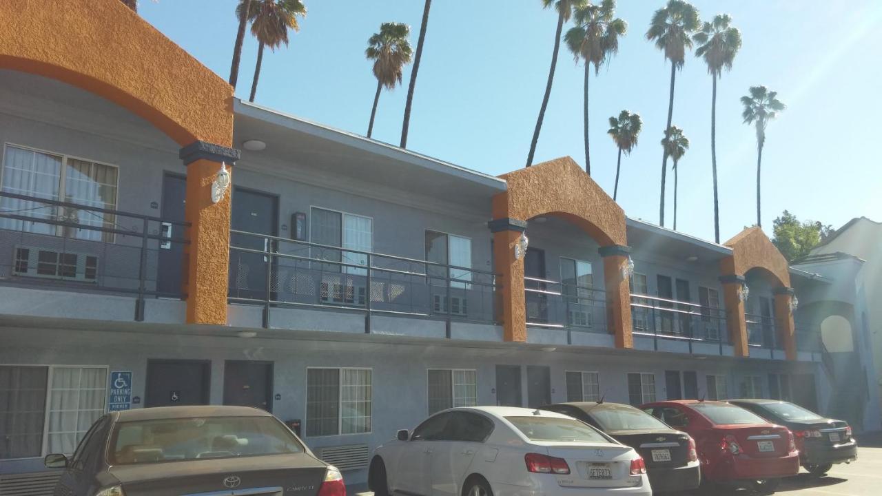 Value Hollywood